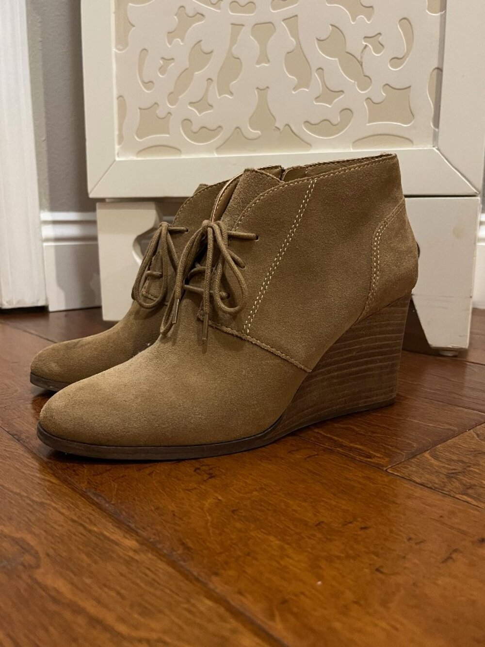 Lucky Brand Taupe Brown Lace Up Wedge Bootie, Size 9